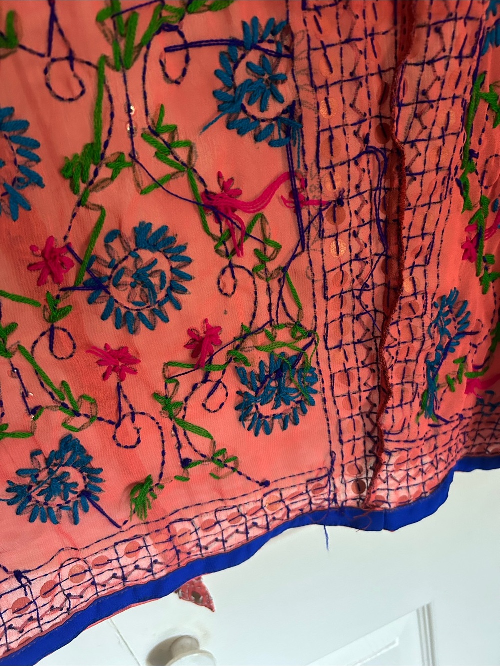 Always on Holiday Store handmade robe with sequins and embroidered details. - Picture 10 of 11